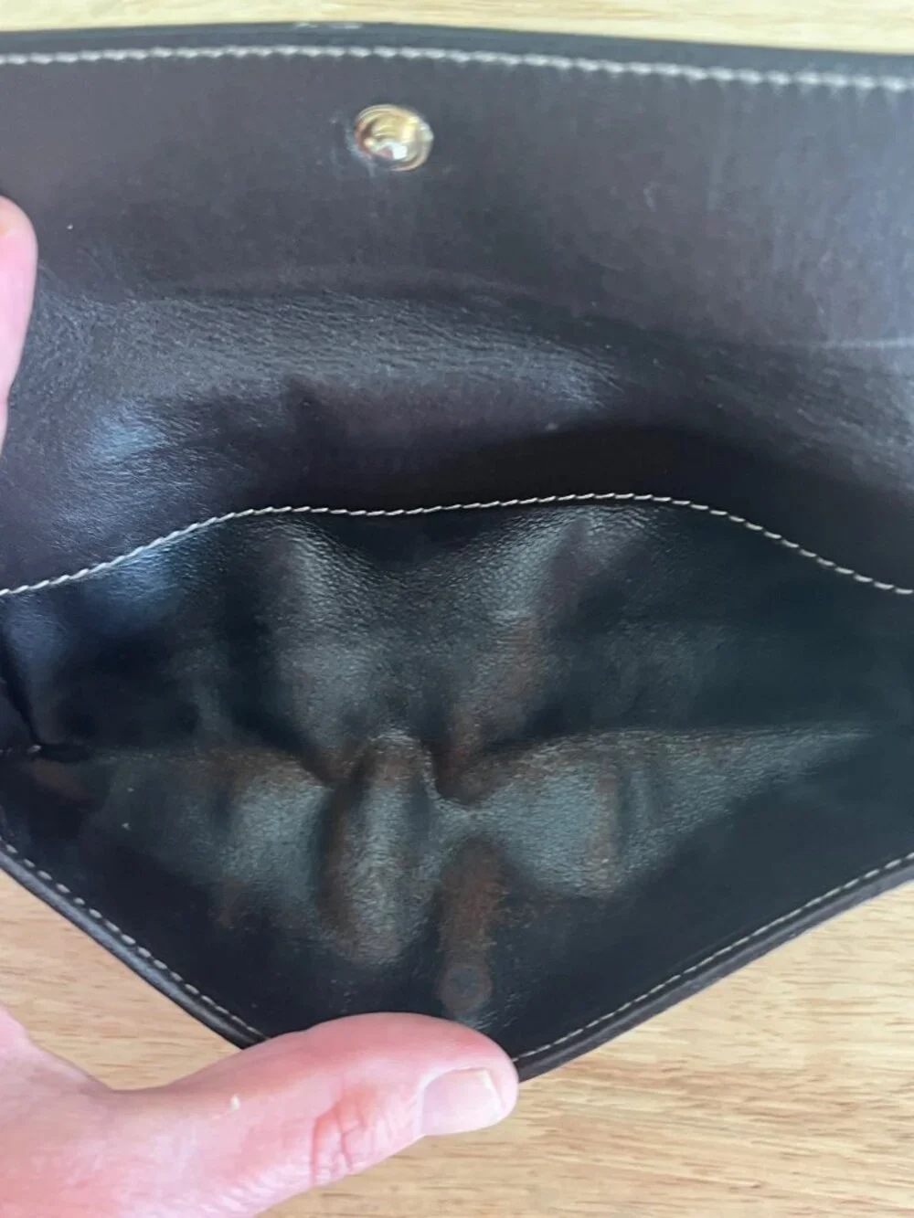 Gucci Brown GG Canvas & Leather Heart Clasp Wallet For Women - Picture 8 of 13